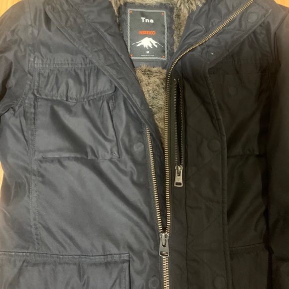 Aritzia Tna Niseko Parka BLACK Size MED - Picture 4 of 6